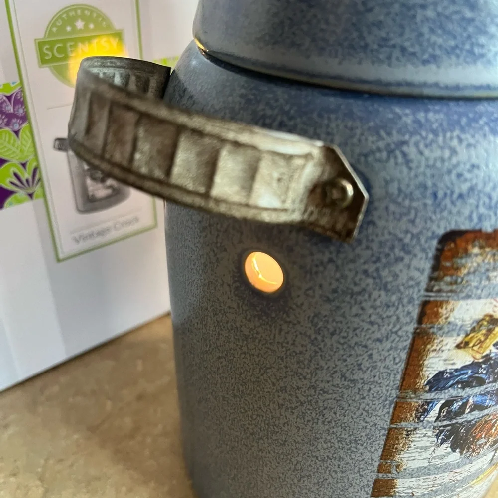 Scentsy Vintage Crock Warmer